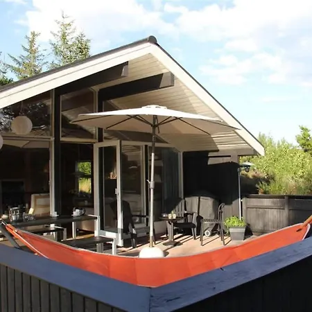 Dom wakacyjny Roir - 400m From The Sea By Interhome *